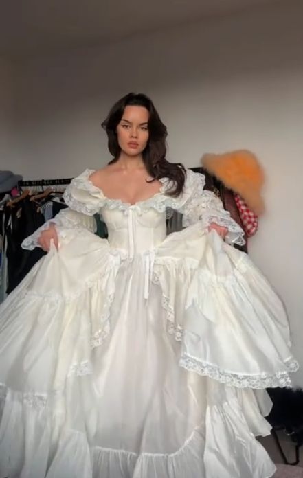 A Line Long Sleeves Off Shoulder Long Wedding Dresses Evening Gown        fg7123