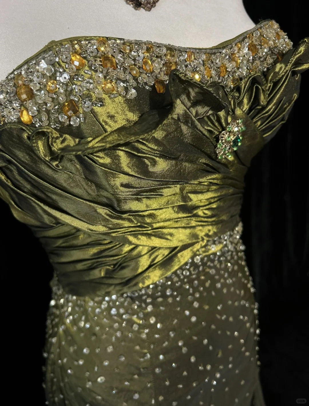 Robe de bal vintage longue bustier verte coupe trapèze fg8037