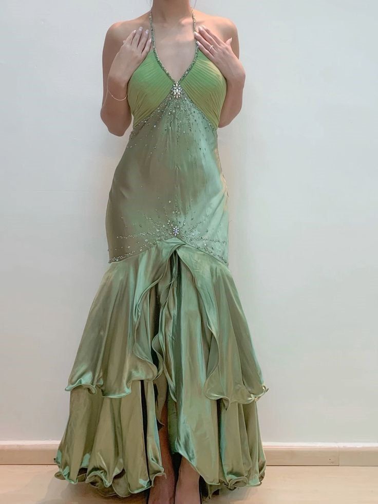 Robe de soirée longue verte vintage ornée de perles fg6745