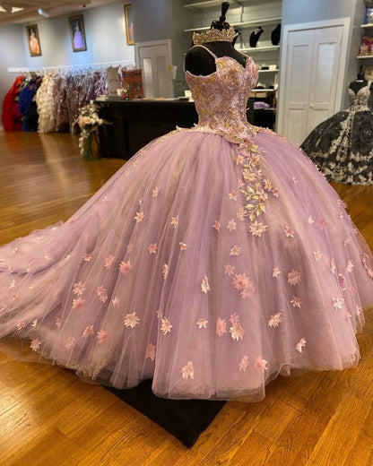 Luxury Lace Flower Quinceanera Dress Beading Tulle Vestidos De 15 Aos formalgowns Luxury Lace Flower Quinceanera Dress Beading Tulle Vestidos De 15 Aos formalgowns