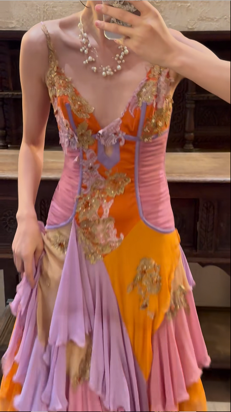Retro Spaghetti Straps V Neck Chiffon Layered Appliques Long Party Dress Evening Dress fg8749