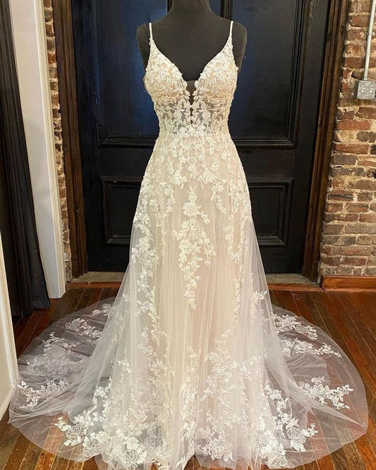 Lace Ivory V-neck Tulle A-line Wedding Dress     fg4673