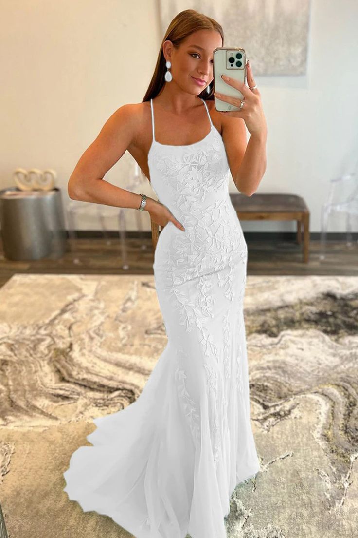 Robe de bal blanche dos nu à licou fg3761