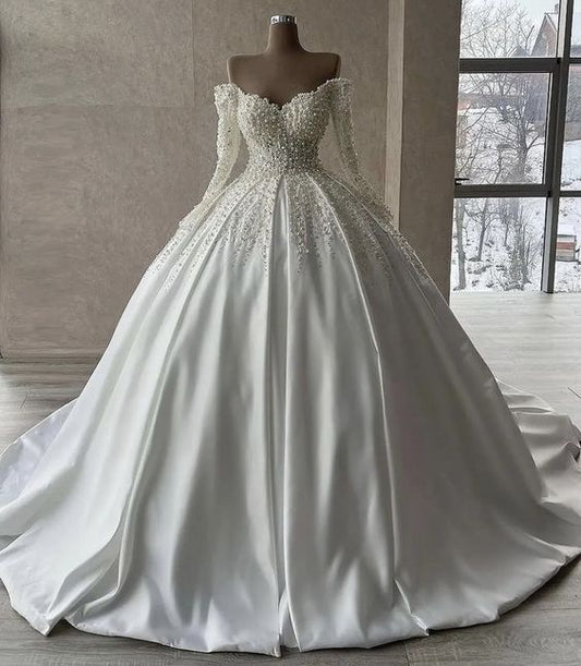 Off Shoulder Princess Wedding Dress Romantic Ball Gown V Neck Lace Up Back Beaded Appliques Long Sleeve Wedding Dress    fg4313