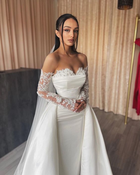 Mermaid Wedding Dresses With Detachable Skirt Sweetheart Long Sleeves