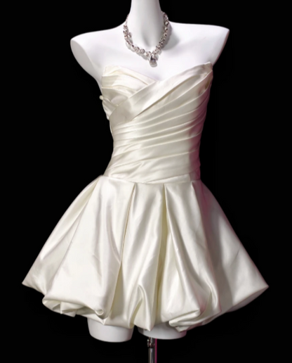 Strapless Pleated Satin Bubble Hem Short Homecoming Dress fg8885