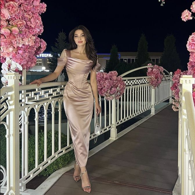 Chic Sheath Evening Dress For Black Girls Y4337 main image 0