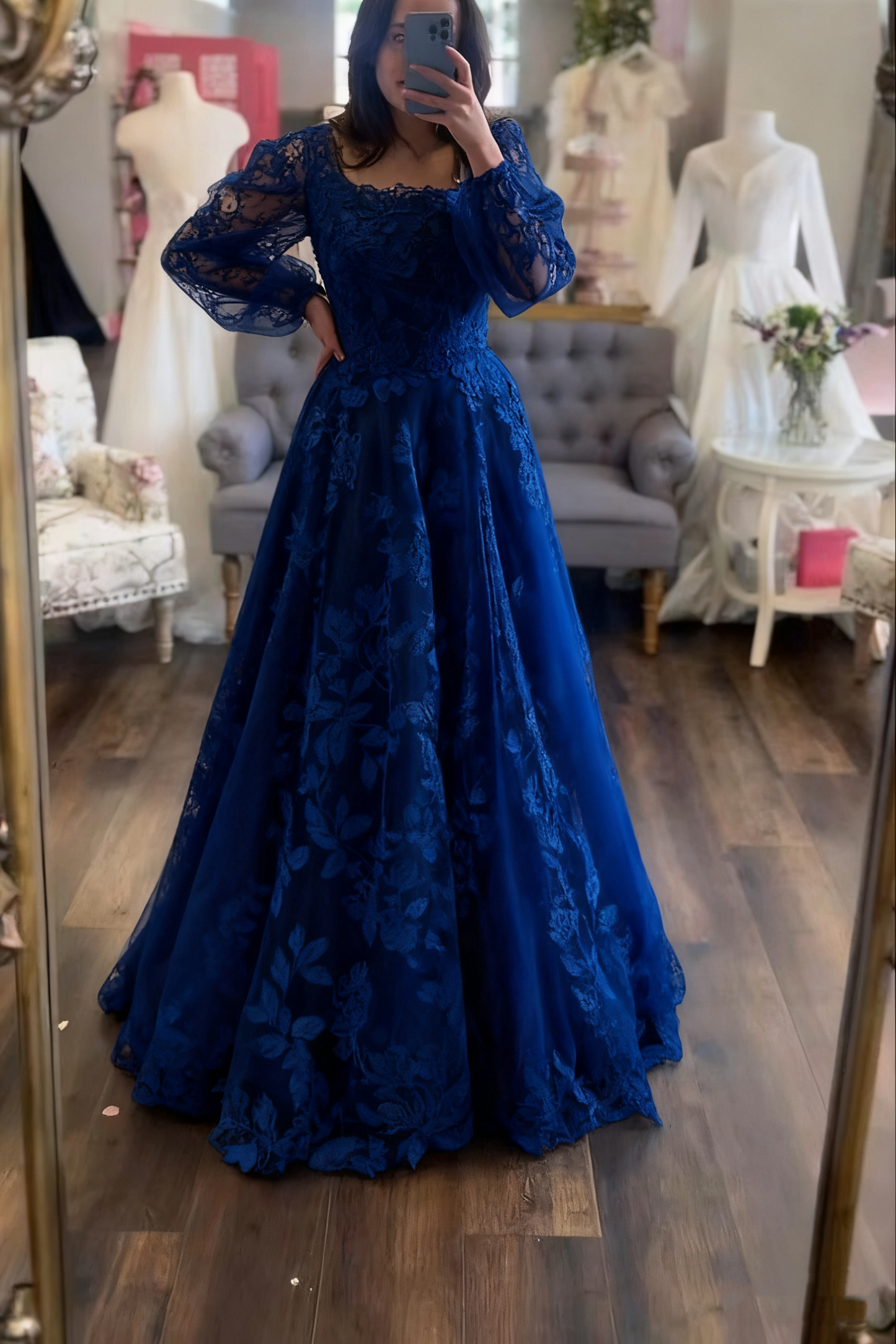 Modest Wedding Dress Long Sleeve Lace Applique Classic A-Line Wedding Dress    fg5220