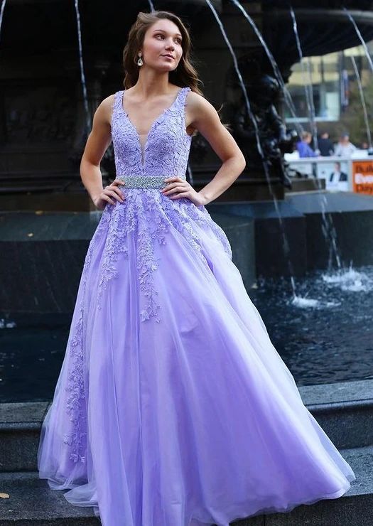 V-neck Tulle Long Prom Dresses with Appliques and Beading,Winter Formal Dresses    fg1521