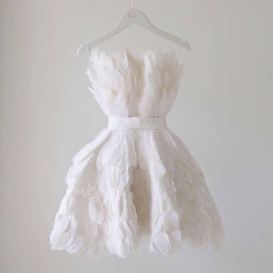 WHITE FEATHER SHORT PROM DRESS, GRADUATION HOMECOMING DRESSES    fg1312